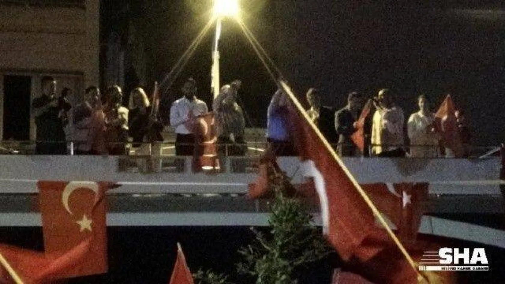 Başkan Topbaş, Silivri'de Demokrasi nöbetine katıldı