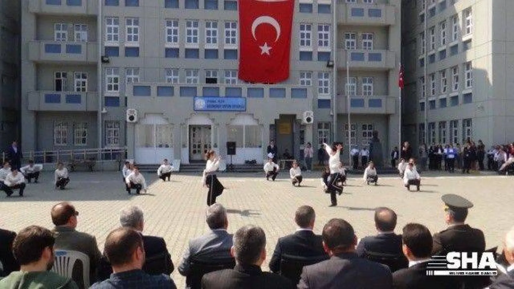 Baharın Gelişine Merhaba Dediler