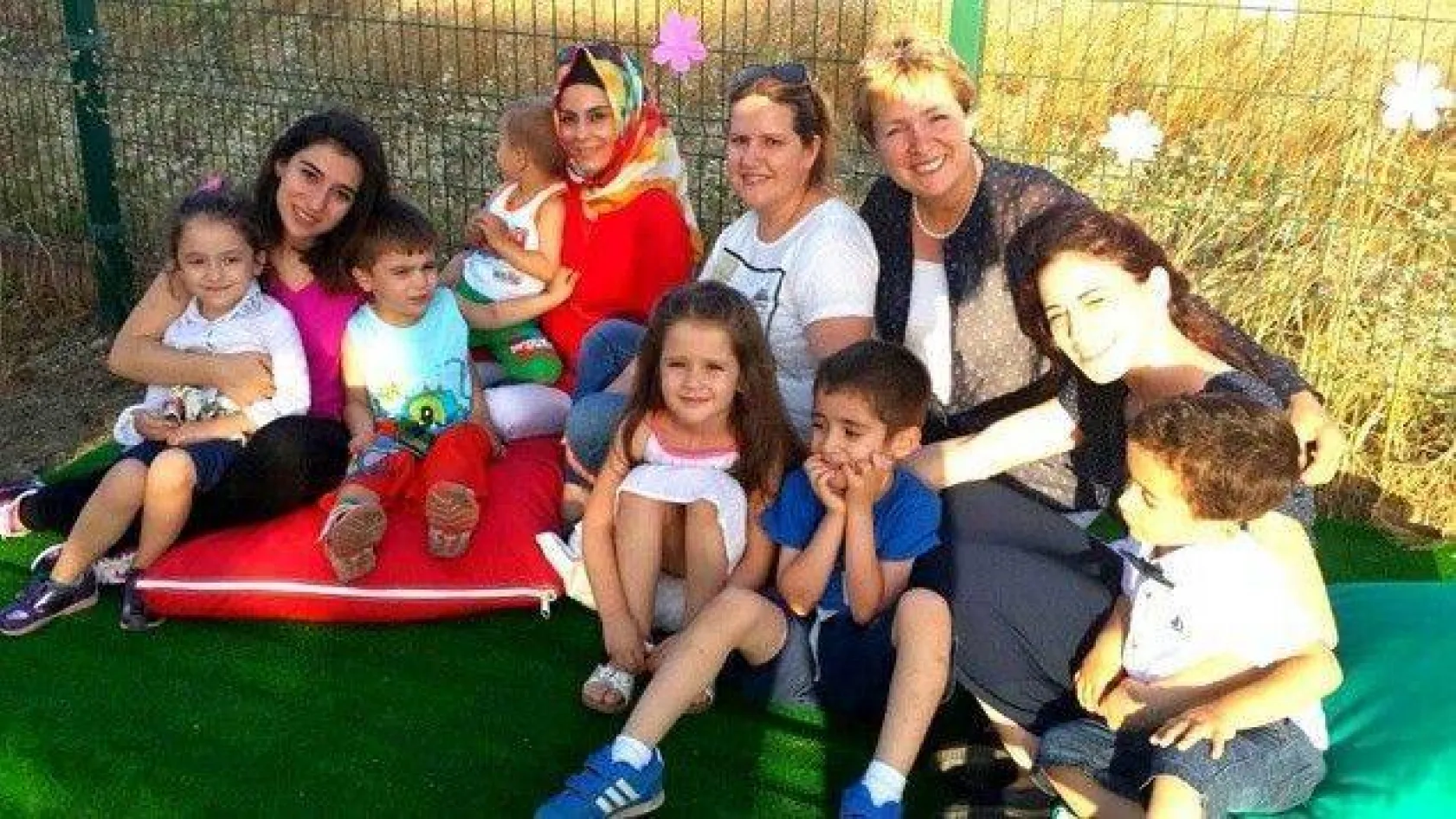 Güli miniklerinden sürpriz