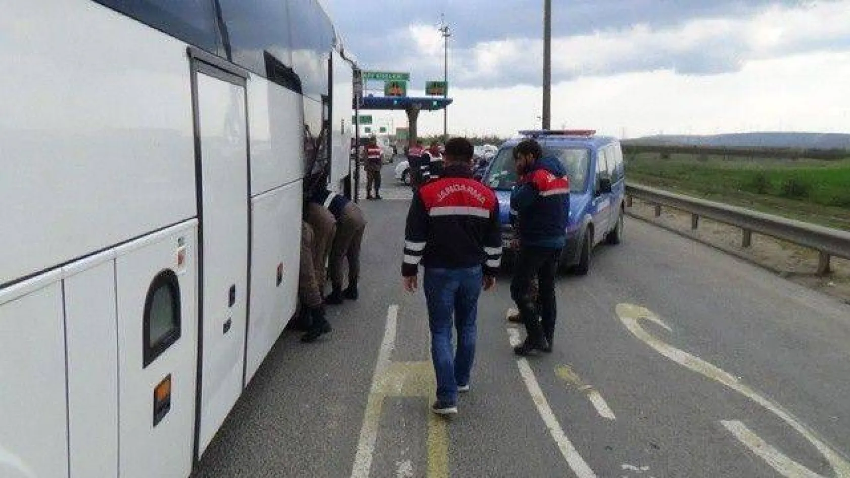 Jandarma adeta kuş uçurtmuyor