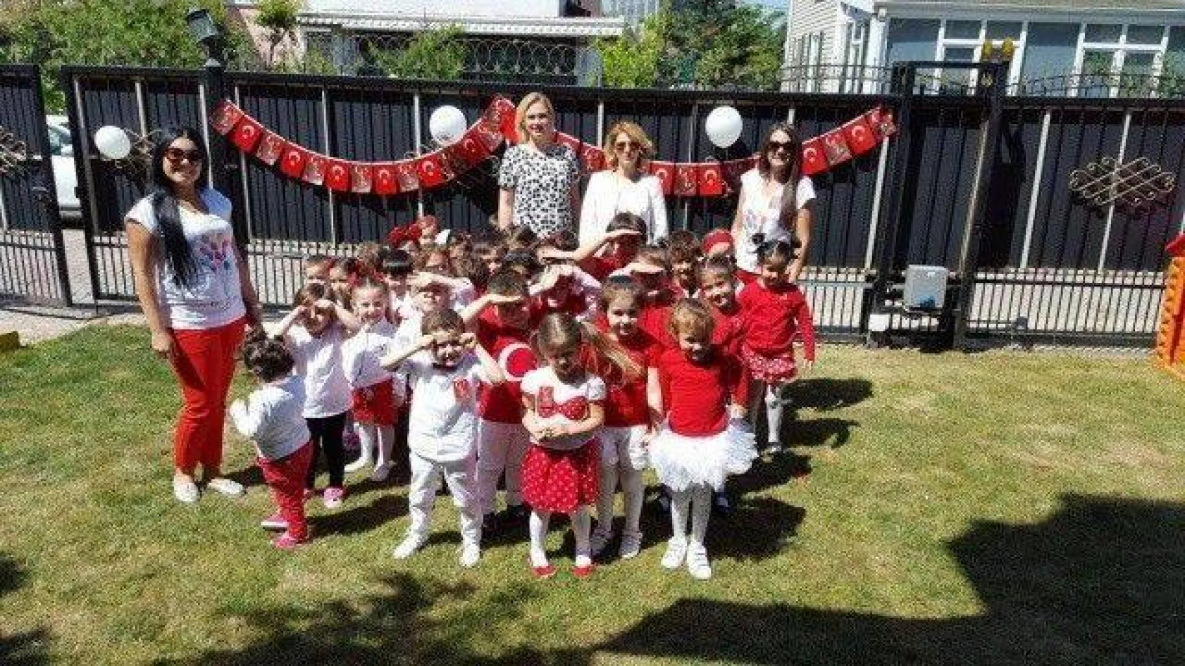 Renkli Balonlar'da 23 Nisan coşkusu