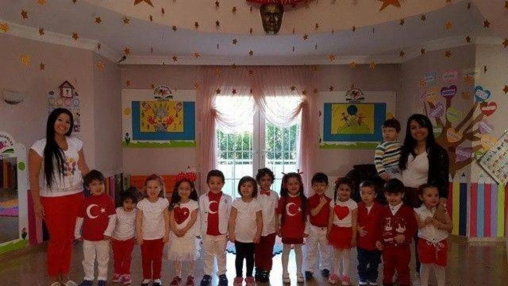 Renkli Balonlar'da 23 Nisan coşkusu