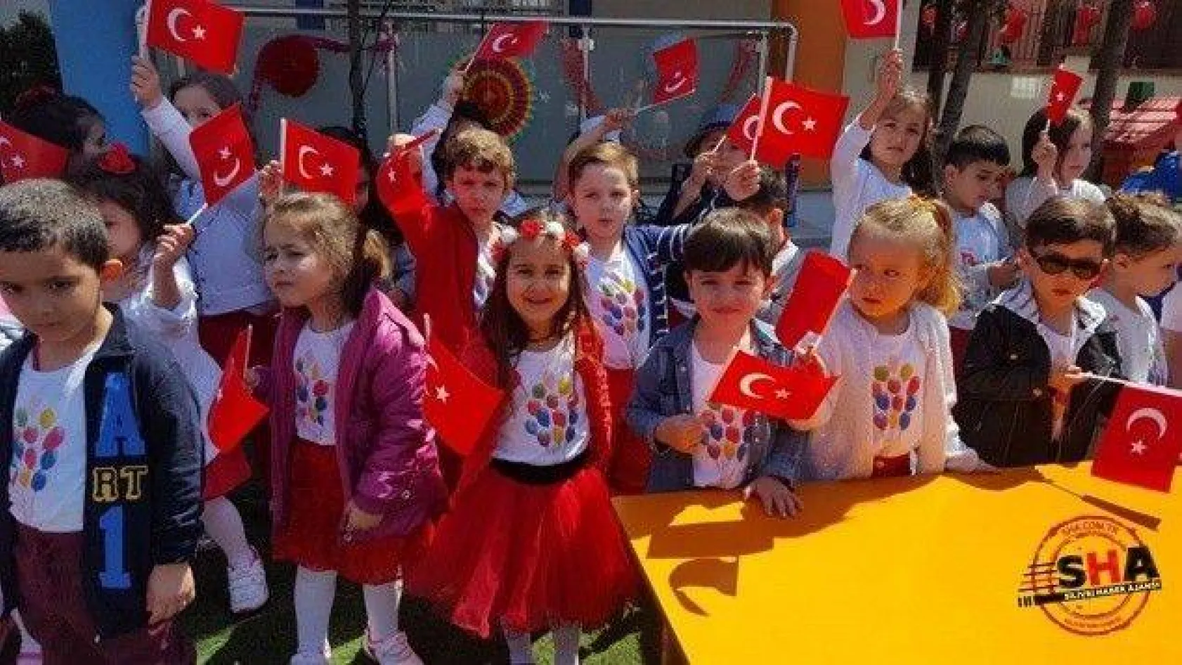 Renkli Balonlar'da çifte kutlama