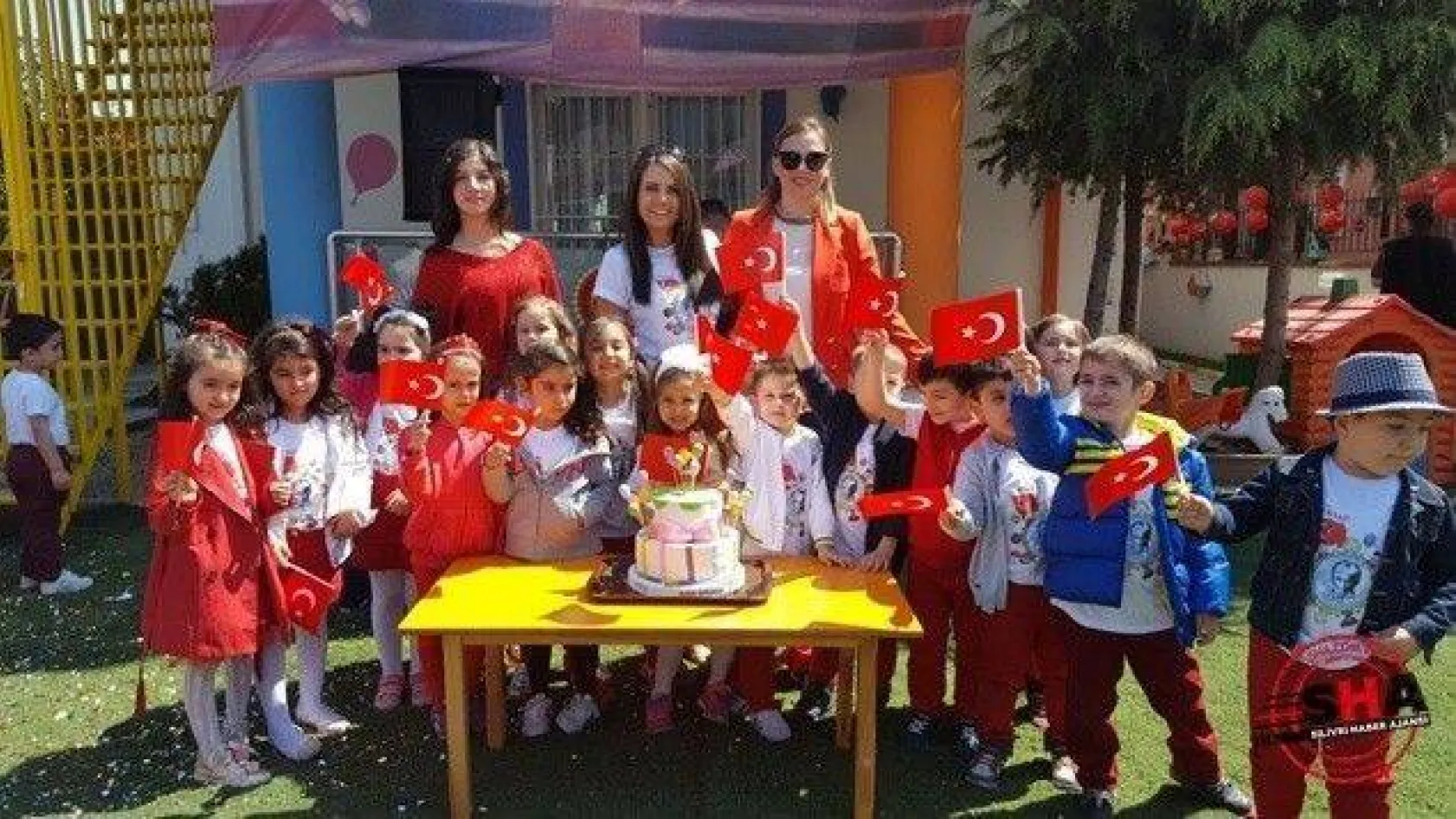 Renkli Balonlar'da çifte kutlama