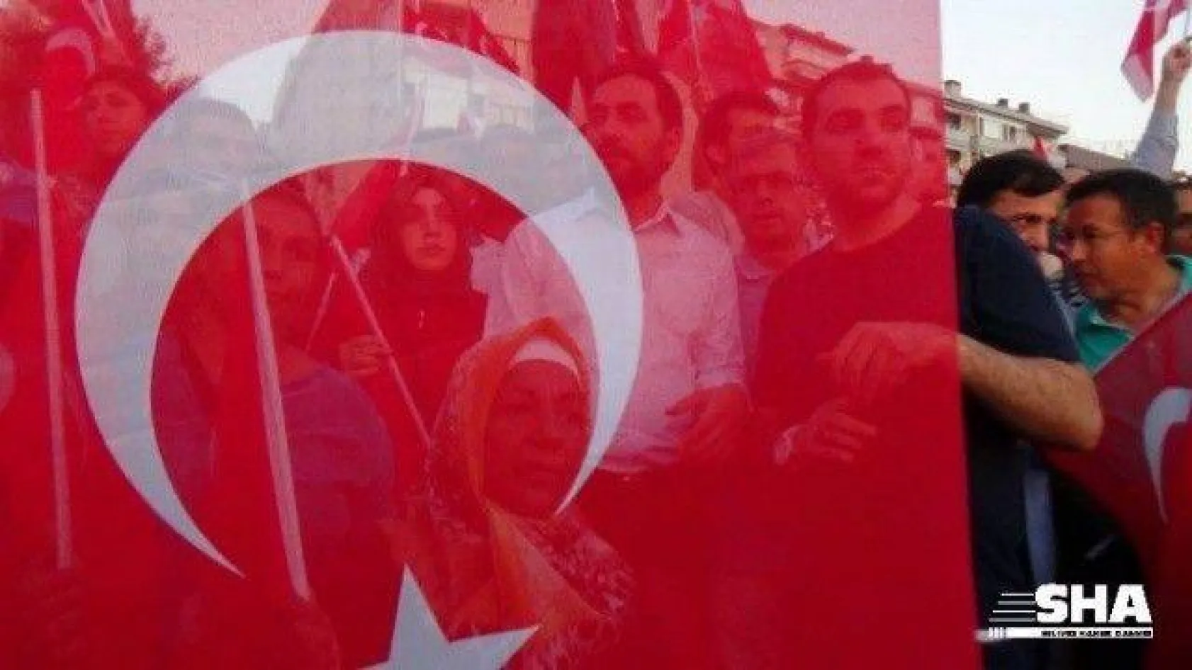 Silivri Halkı Darbeye Karşı Tek Yürek