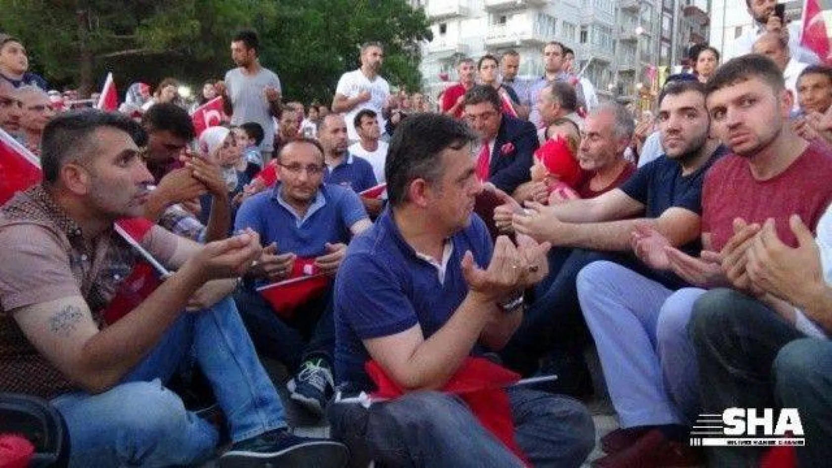 Silivri Halkı Darbeye Karşı Tek Yürek