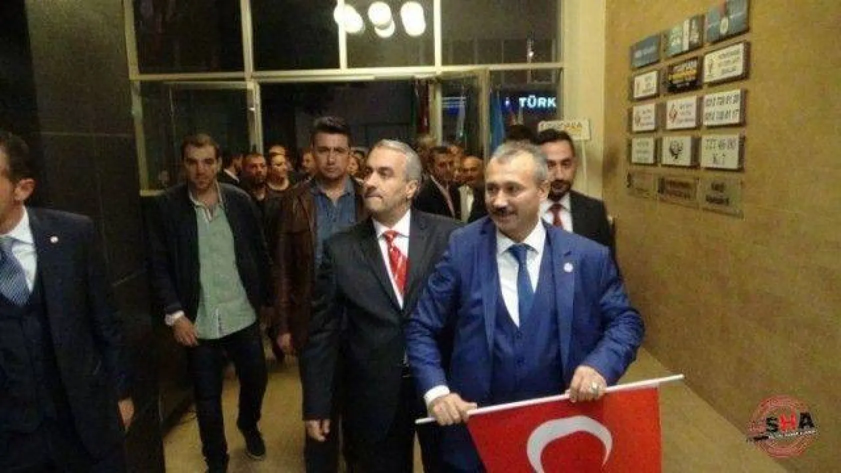 Topluca istifa edip AK Partiye geçtiler
