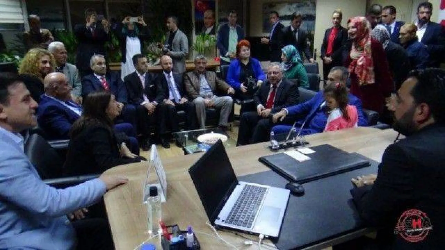 Topluca istifa edip AK Partiye geçtiler