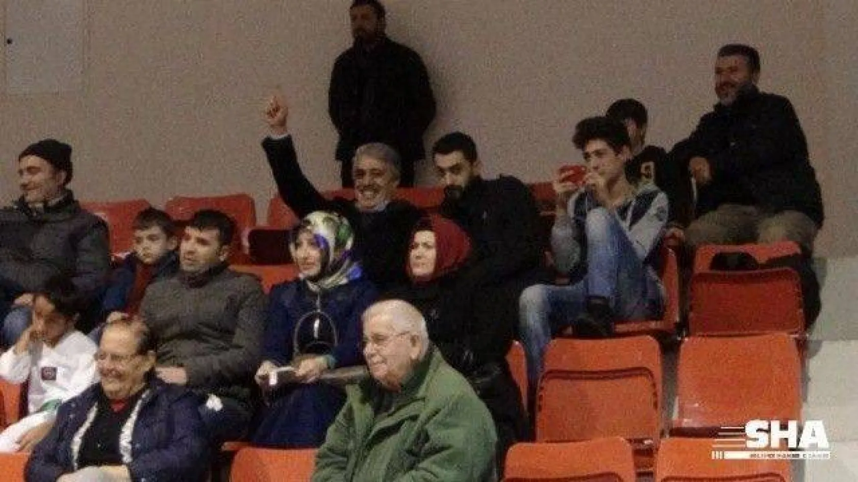 Yakın savunma teknikleri öğrendiler