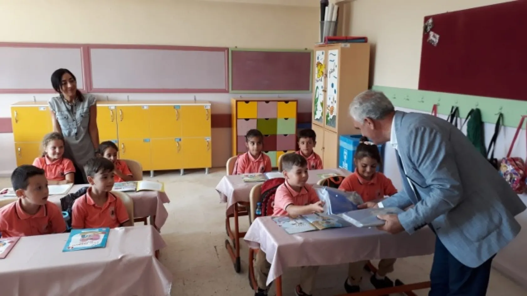 Okullarımıza Hizmetlerimiz Artarak Devam Edecek