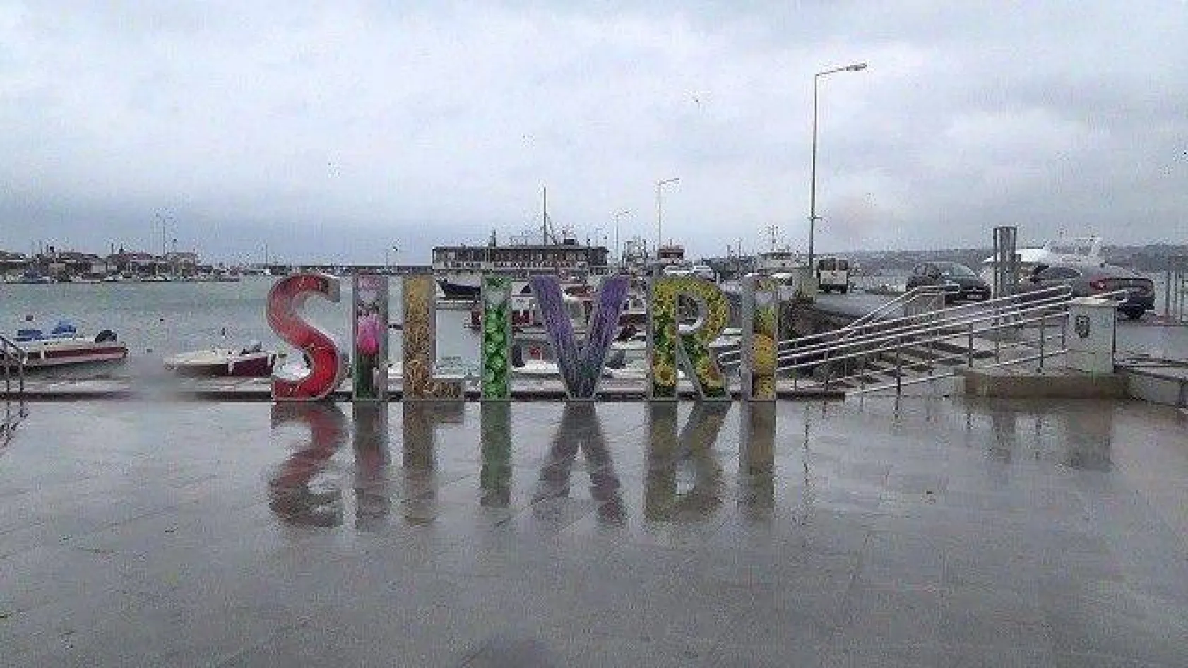 Silivri'de sokaklar ve caddeler ıssız kaldı