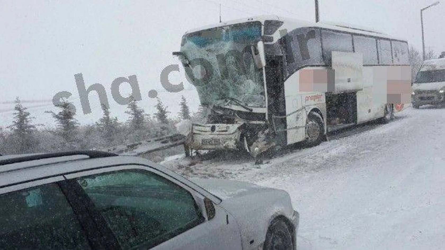 Tem Otoyolu Trafige Kapandı