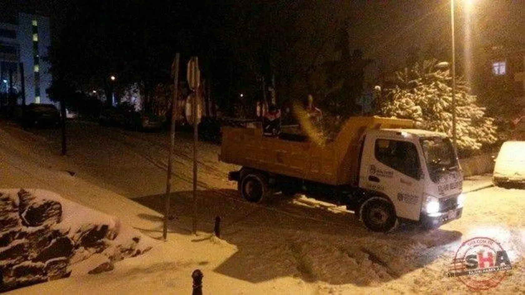 Silivri Belediyesi'nin karla mücadele çalışmaları