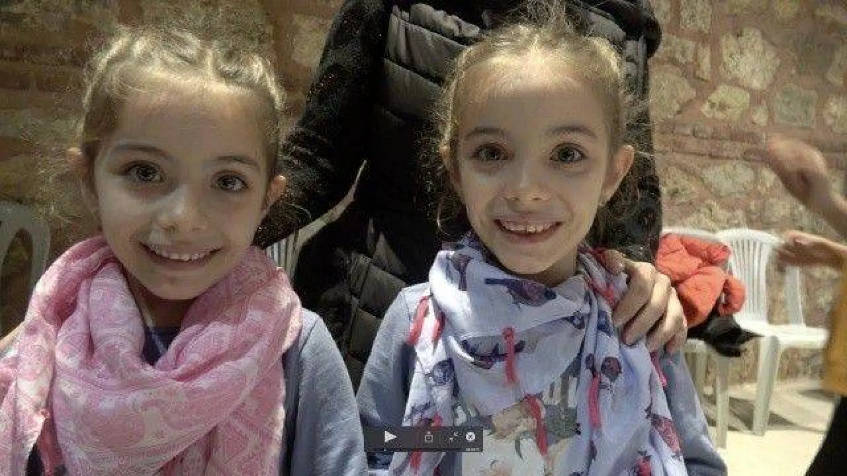 Minik Kursiyerler Ebru Sanatı ile Tanıştı