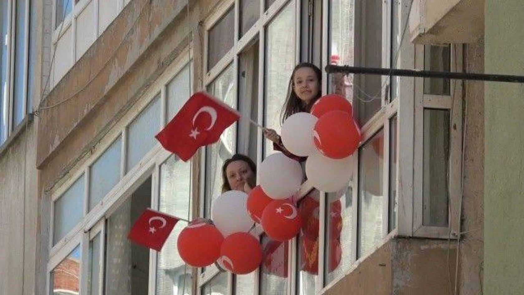 Silivri 23 Nisan'ı Coşkuyla Kutladı