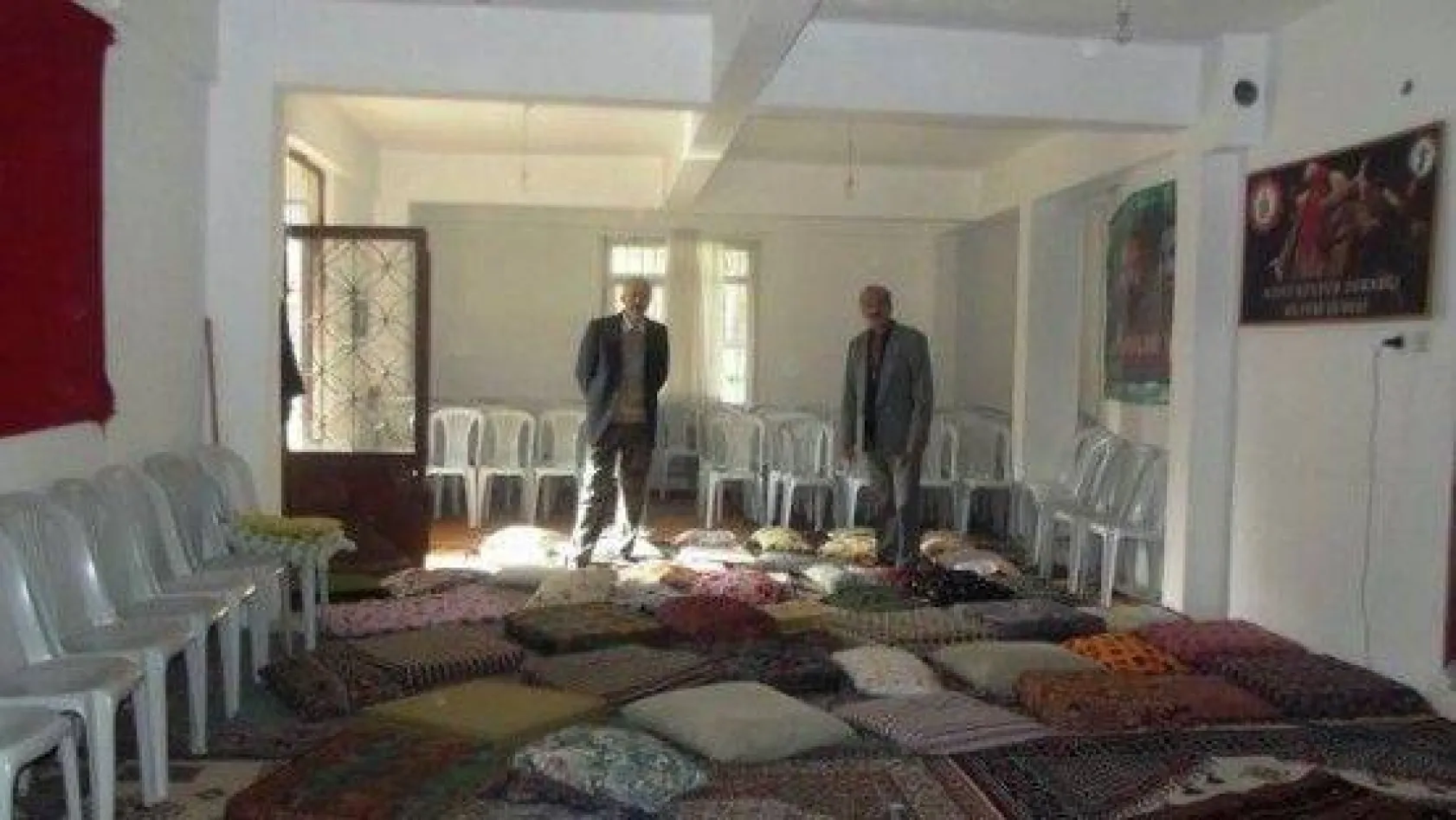 Aşureler kaynadı,kurbanlar kesildi