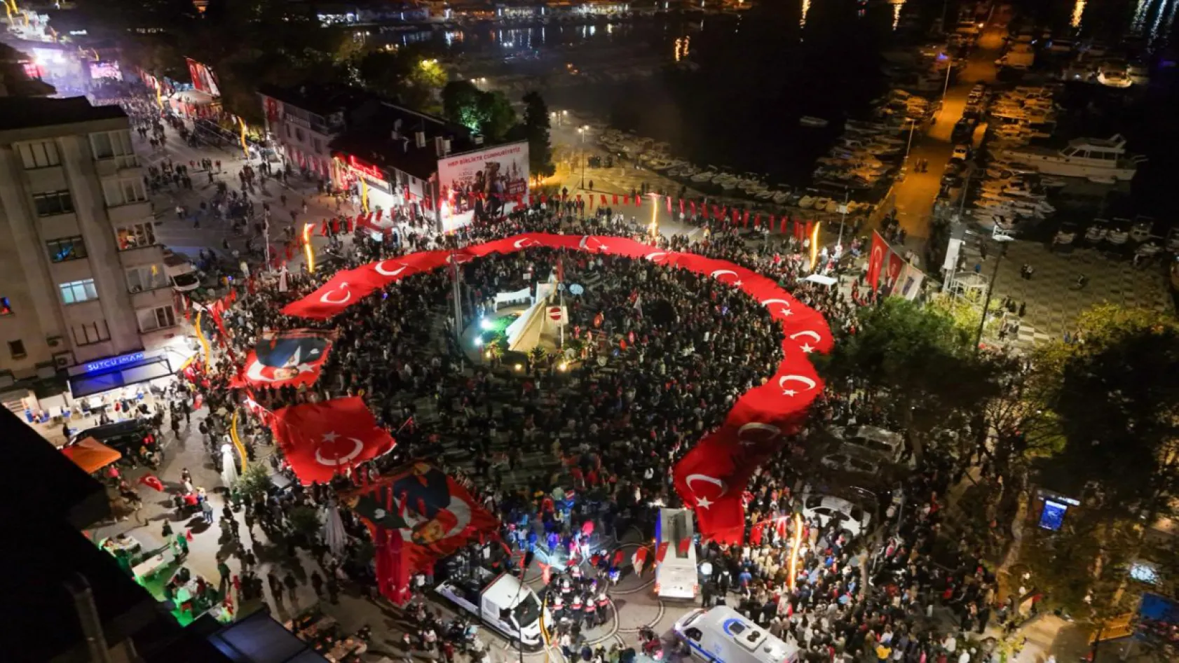 29 Ekim'de Silivri'de tarihinin en kalabalık kutlaması yapıldı