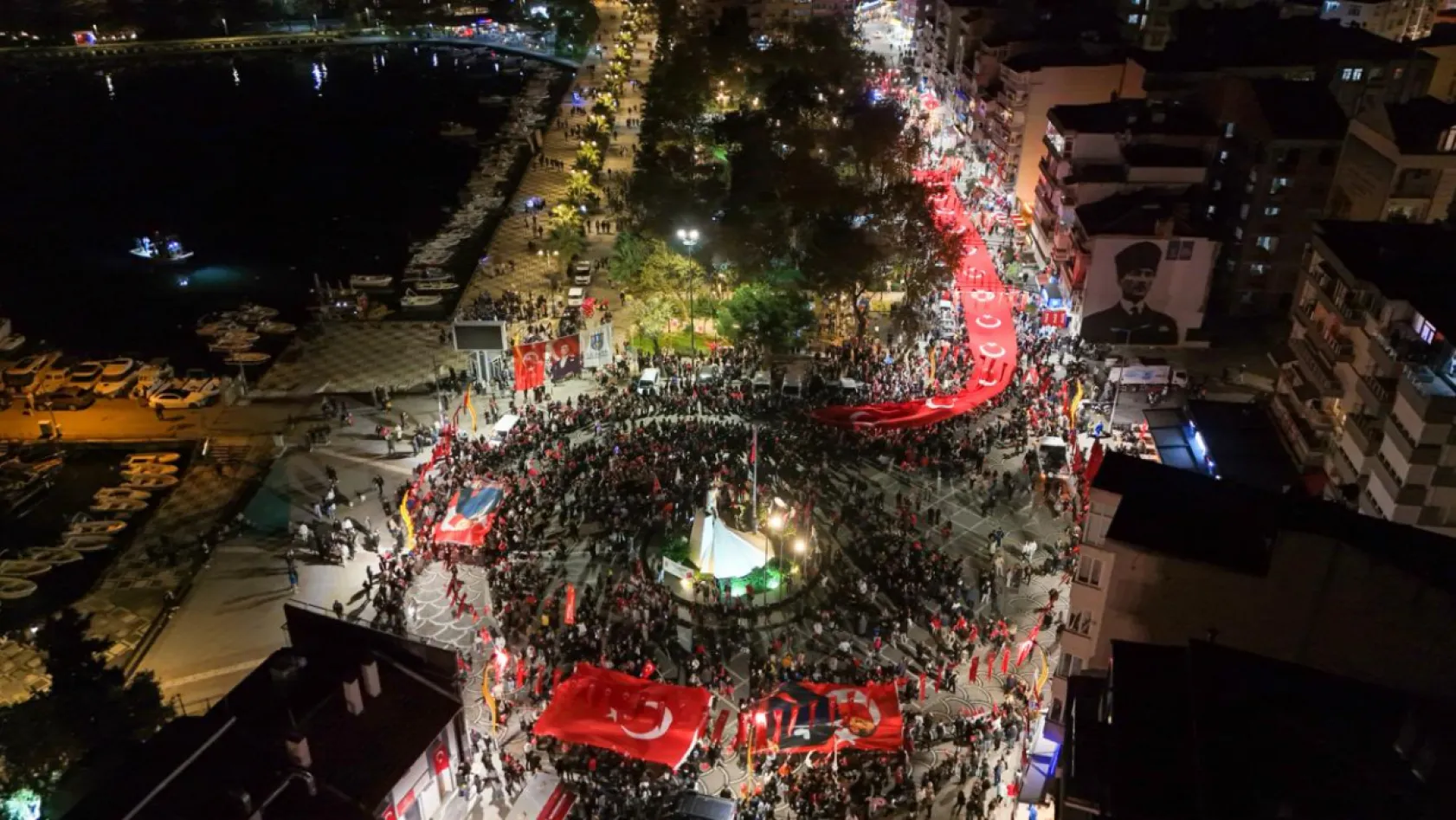 29 Ekim'de Silivri'de tarihinin en kalabalık kutlaması yapıldı