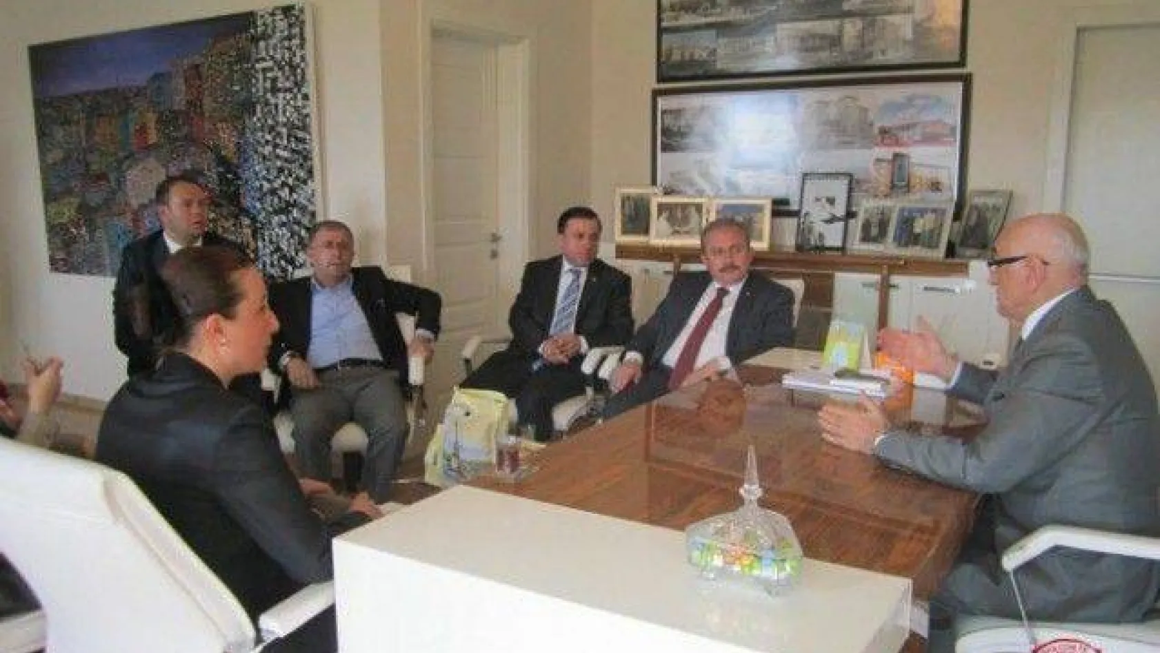 Mustafa Şentop ,STK'ları ziyaret etti
