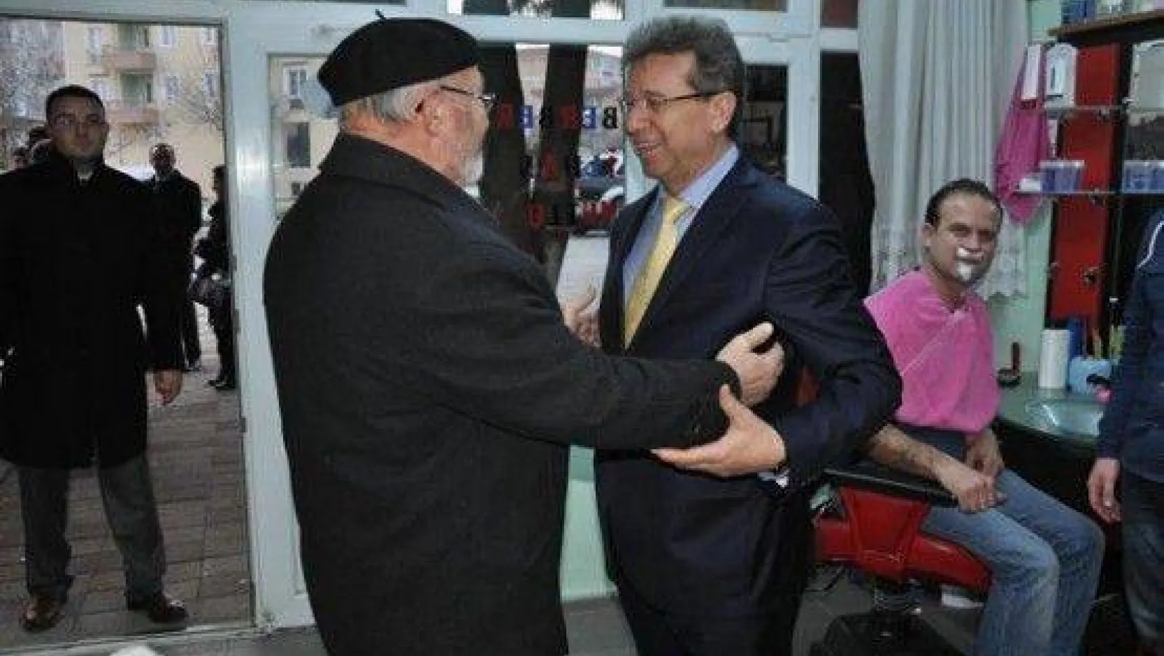 Baba Ocağında Gönüllerin Başkanı diye karşılandı