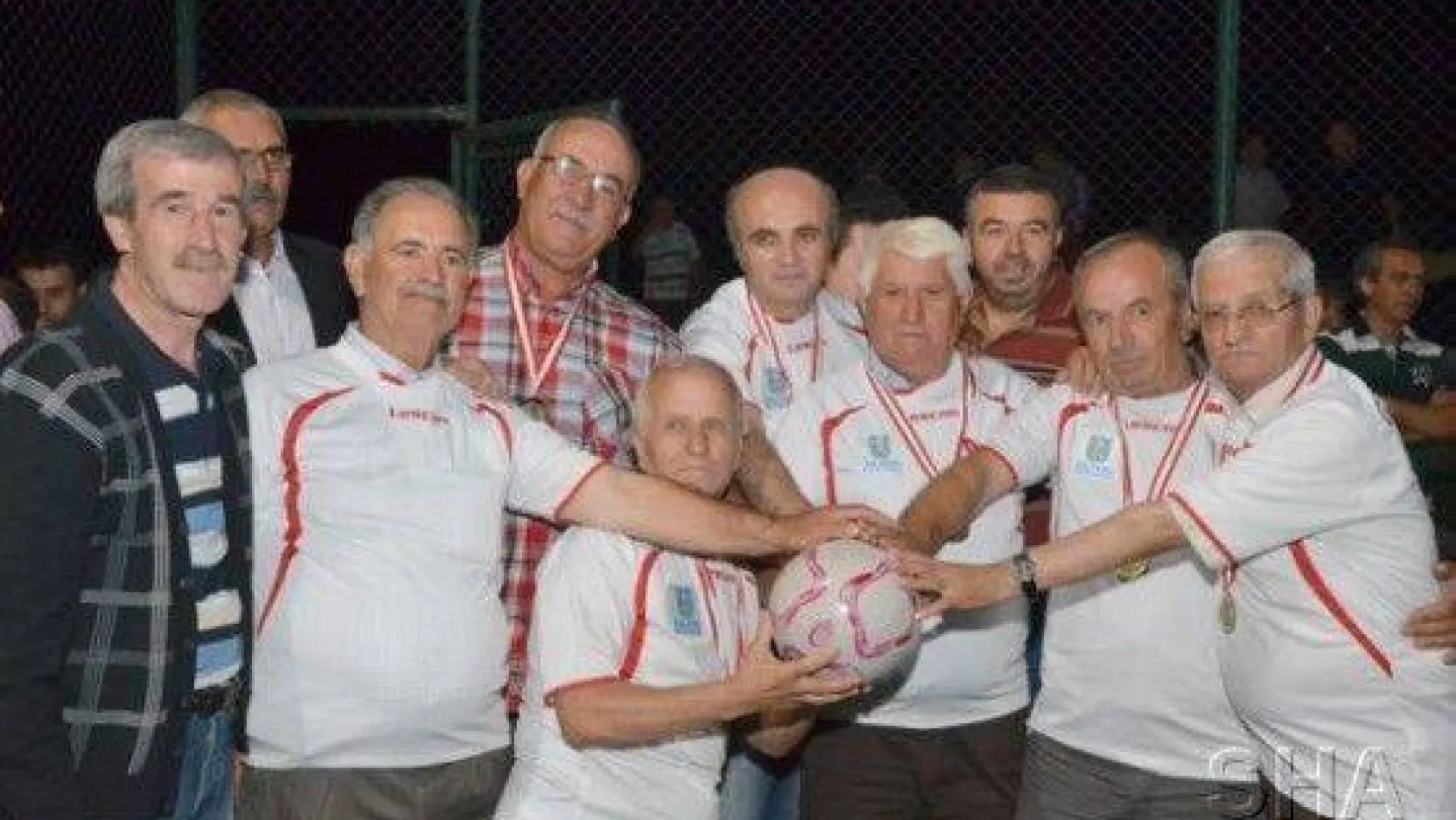 Işıklar 'Dünya Kupası Gazitepe'de..!'