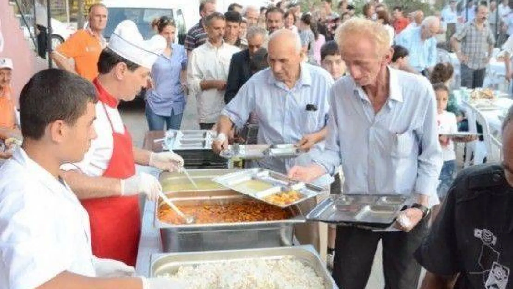 İlk Halk Sofrası Kavaklı'da Kuruldu