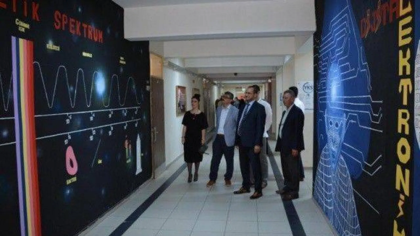 Değirmenköy Lisesinde TÜBİTAK 4006 Bilim Fuarı açıldı