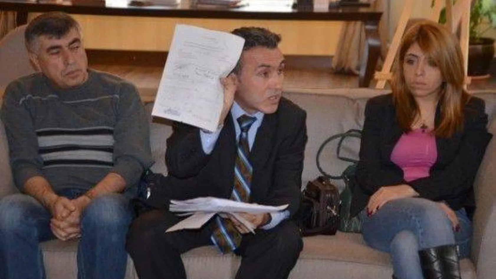 Kara Mustafa Caddesi Sakinleri Tek Şerit İçin İmza