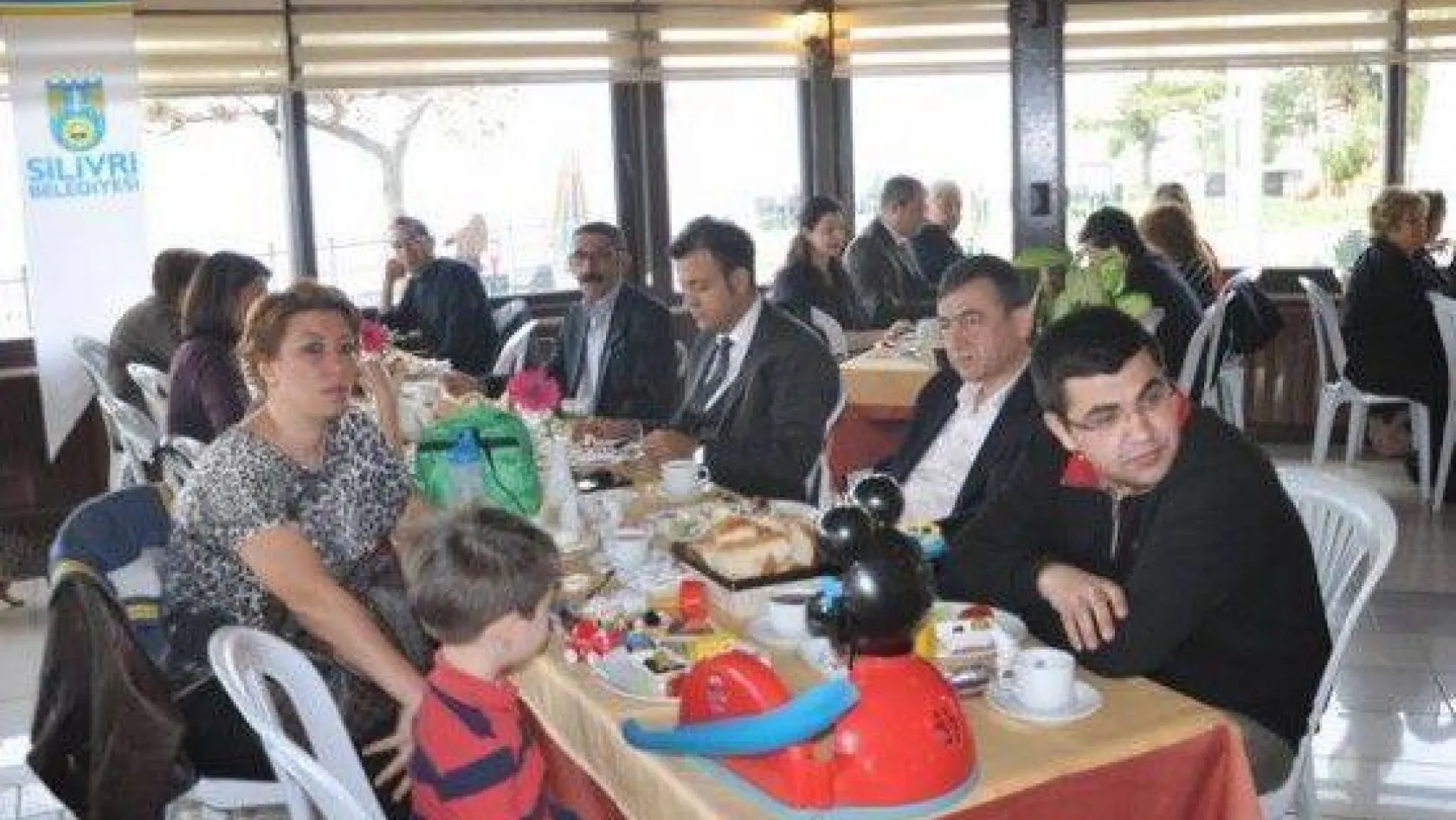 Işıklar Avukatlarla Biraraya Geldi