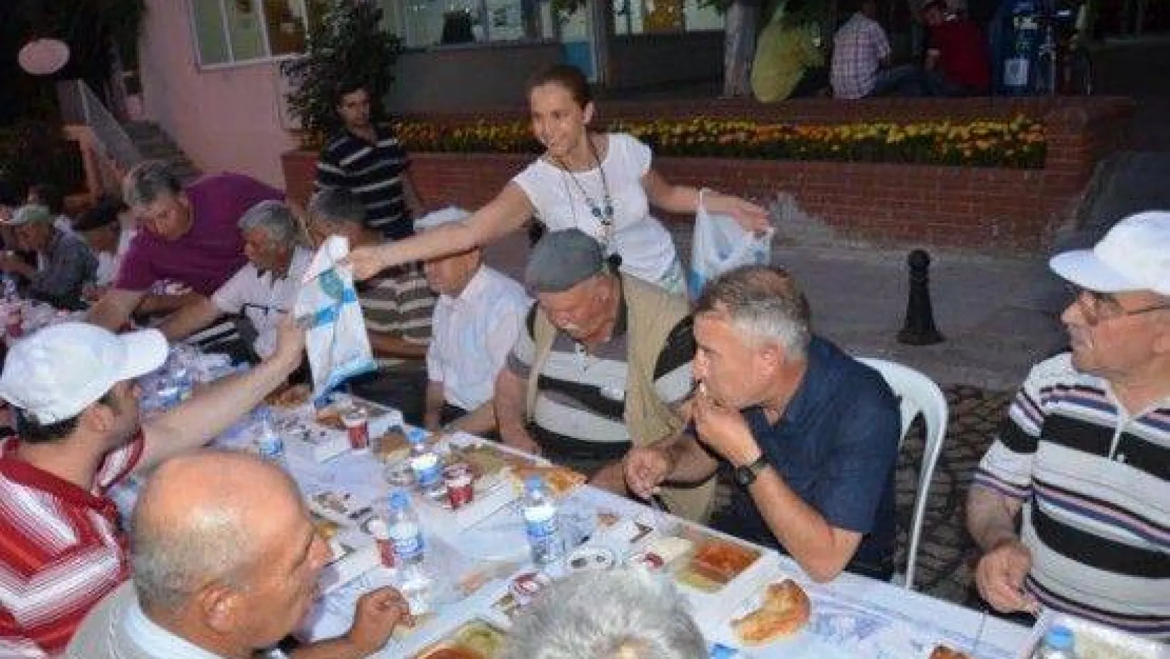 Işıklar Hemşerileriyle İftar Sofralarında Buluşuyor