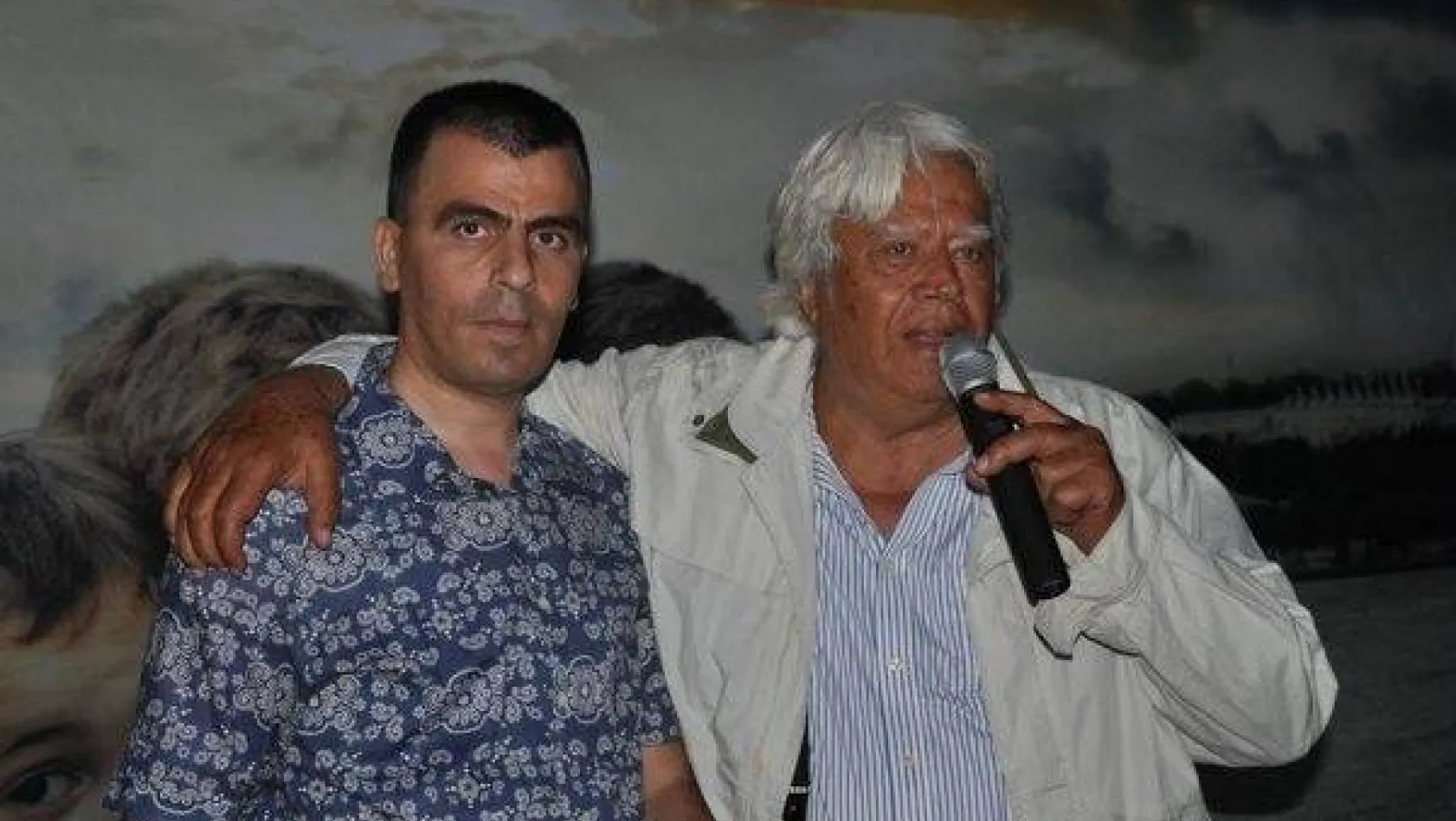 Cüneyt Arkın Danamandıra İftarındaydı