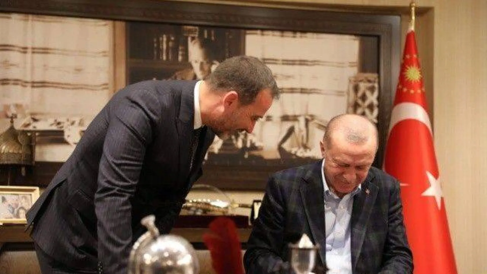 Cumhurbaşkanı Erdoğan'dan Başkan Yılmaz'a ziyaret