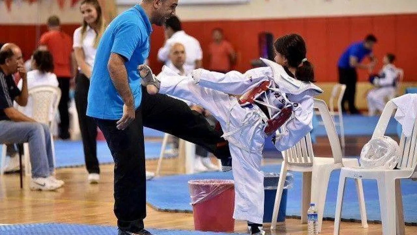 Silivri Taekwondo Kulübünden Türkiye 3.lüğü