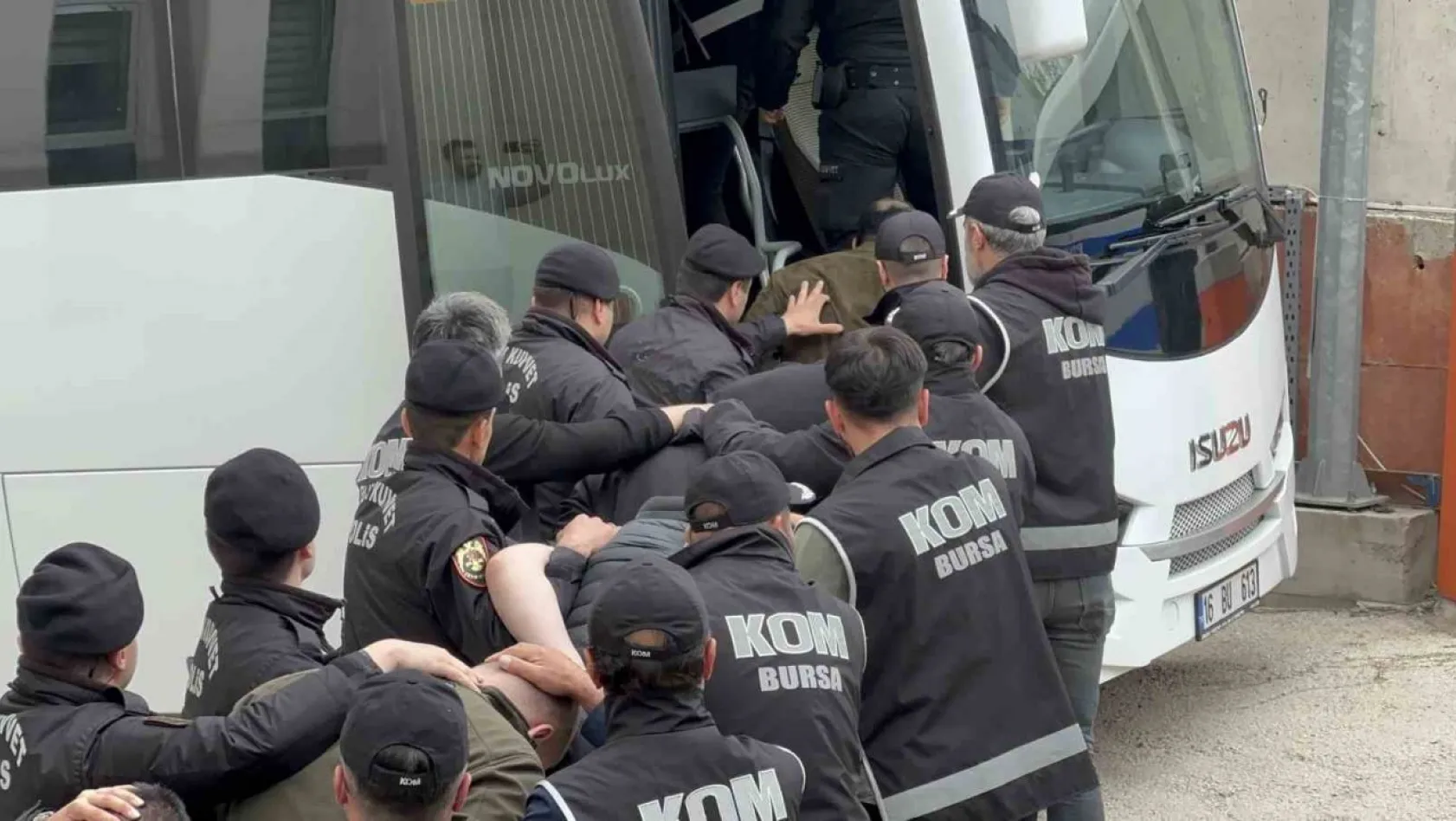 'Mahzen-32' operasyonunda yakalanan 27 şüphelinin tamamı tutuklandı