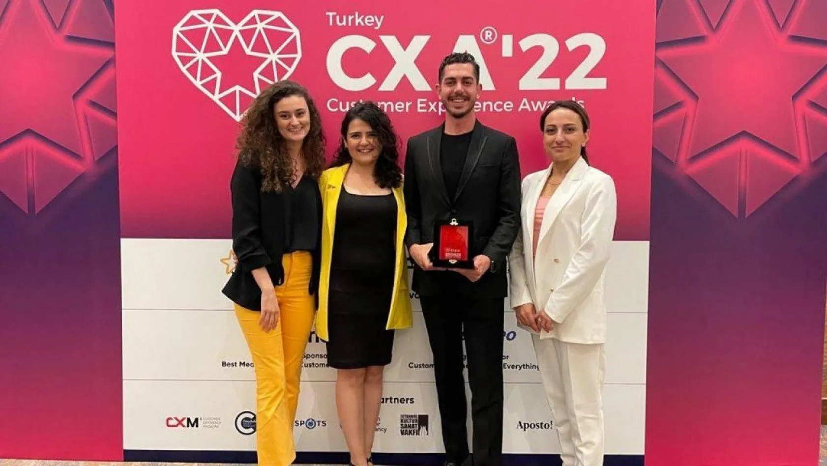 'Türkiye Müşteri Deneyimi Ödülleri'nden Zorlu Enerji'ye ödül