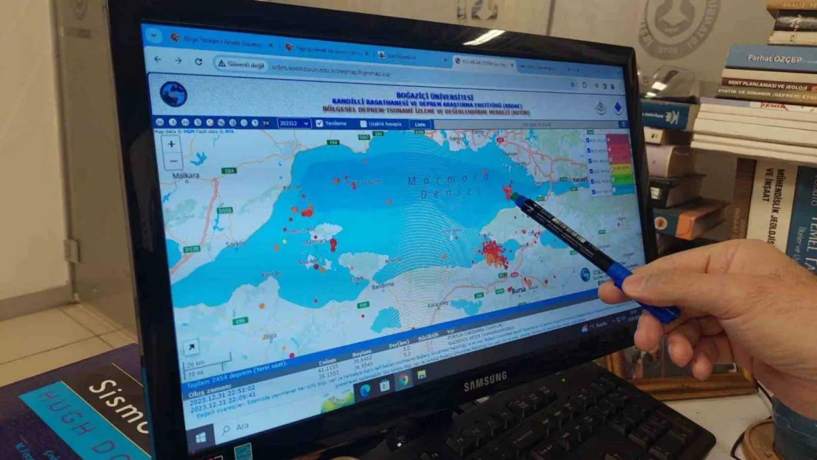 'Yalova'daki hareketlenmeler Kuzey Anadolu fay hattının Marmara Denizi içerisindeki koluna sıçrama yapabilir'