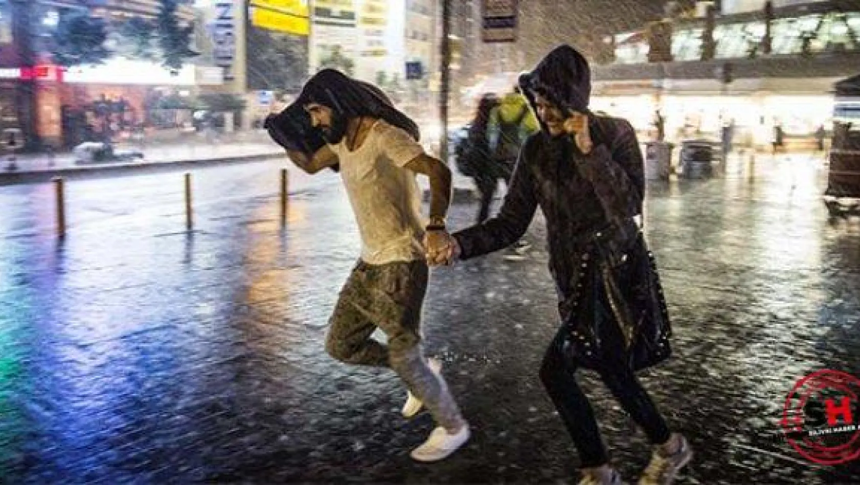 İstanbul Valiliği'nden şiddetli yağış ve su baskını uyarısı