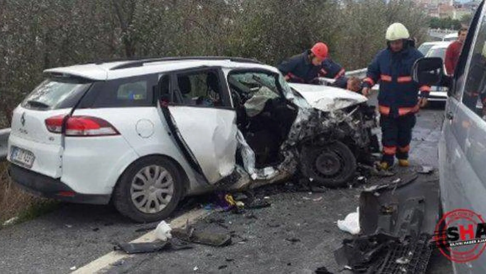 Kumburgaz'da Trafik Kazası 3 yaralı