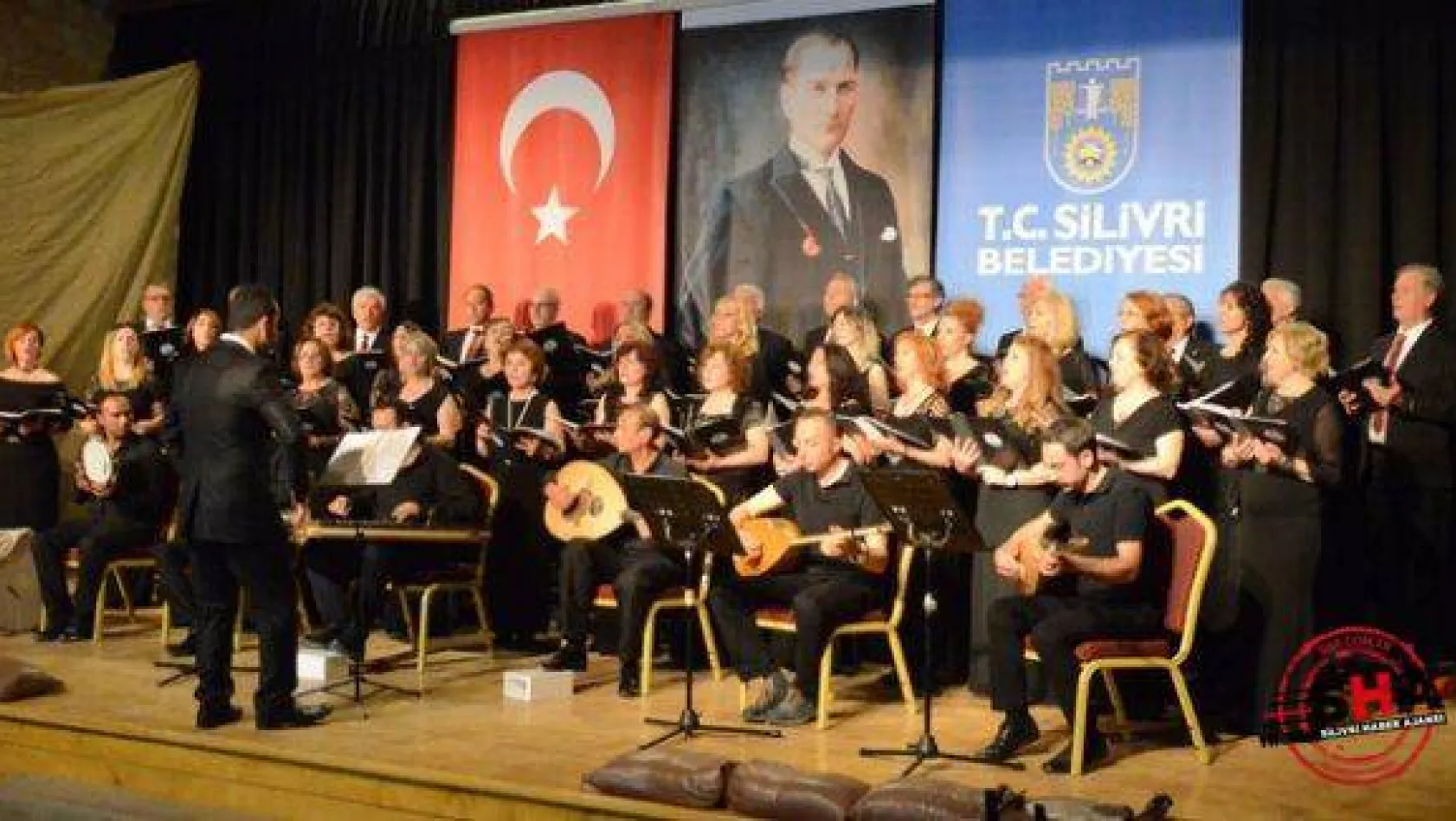 Atatürk'ün Sevdiği Şarkılar Seslendirildi