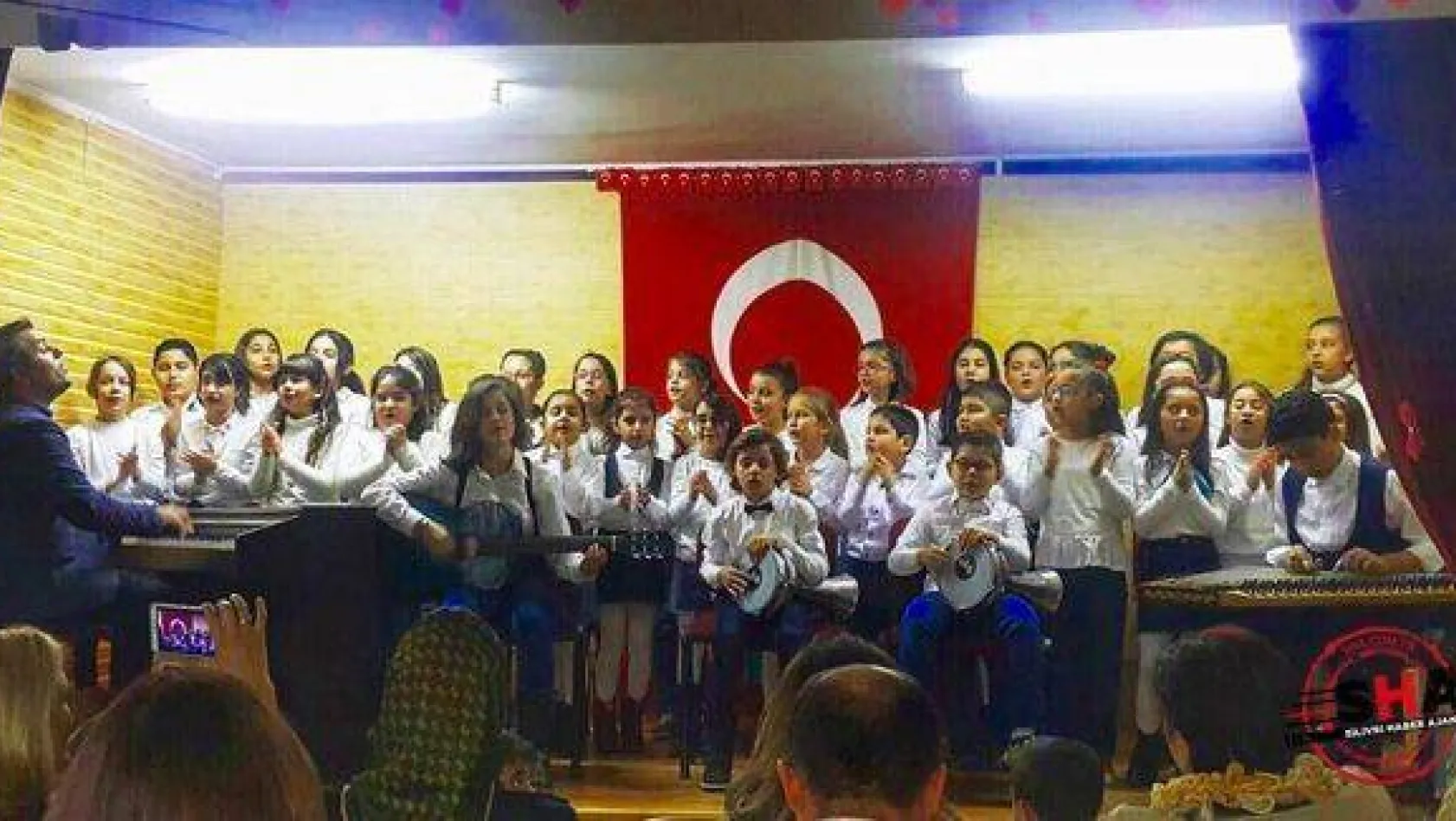 Çocuk Korosu Müzik Ruhunu Mahalle Okullarında Yaşatıyor