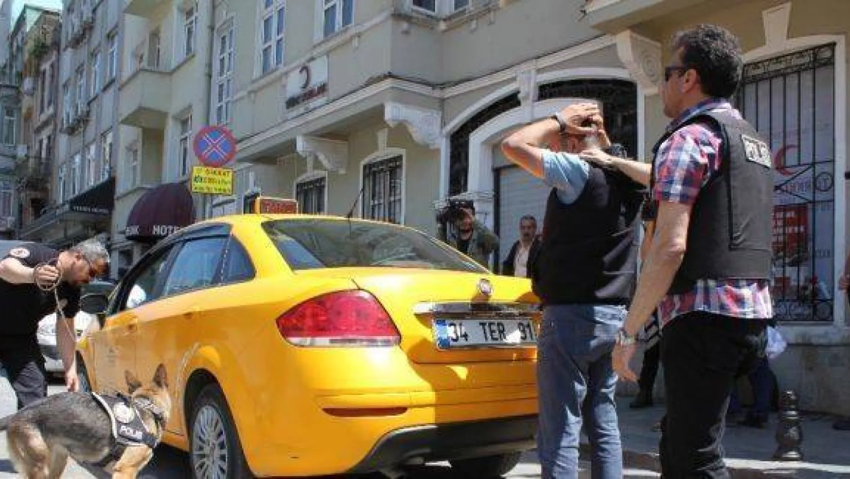 İstanbul polisinden 25 ilçede ticari taksilere dev uygulama
