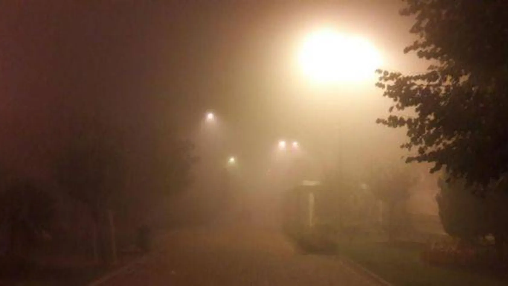 Silivri'de gece boyunca sis etkili oldu