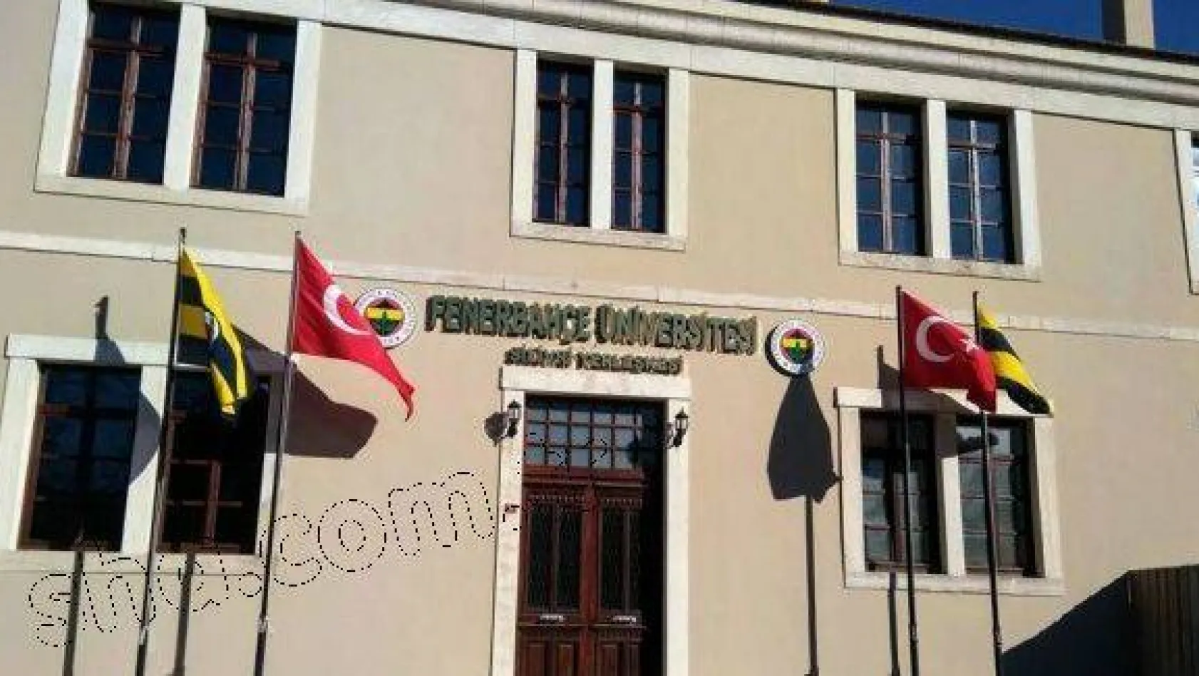 Fenerbahçe Üniversitesi Tabelası Asıldı