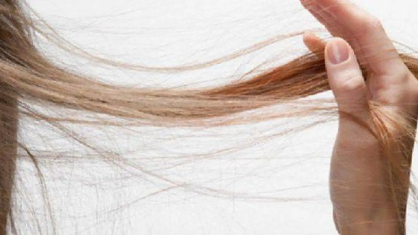 Saç Dökülmesi Neden Olur? Nasıl Önlenir?