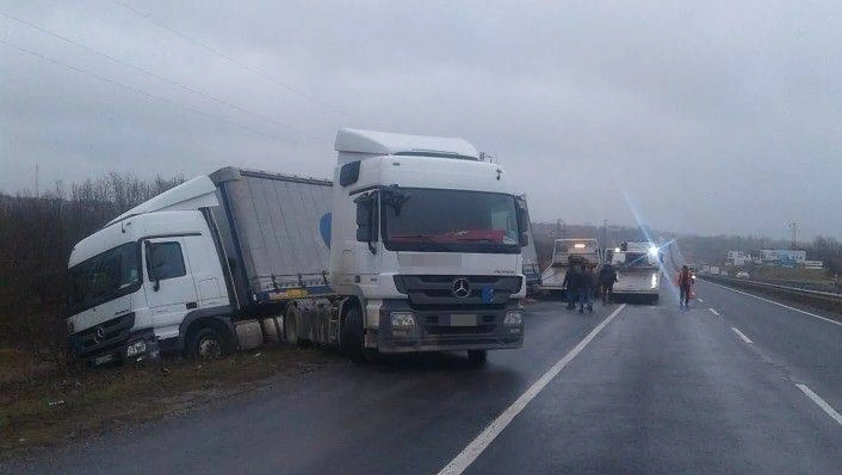 Büyükçavuşlu'da tır kazası