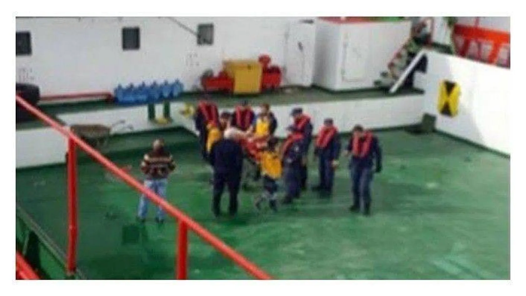 Sahil Güvenlik ekipleri,rahatsızlanan vatandaşın yardımına koştu