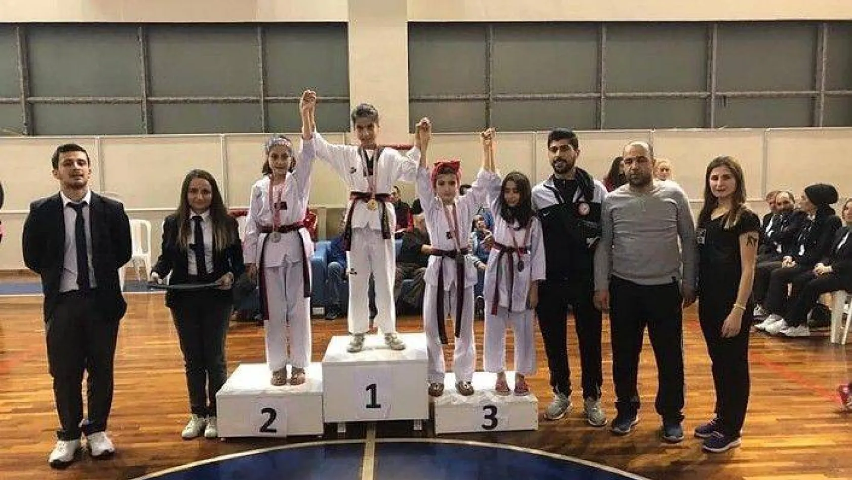 Silivri Taekwondo Kulübü yine gururlandırdı