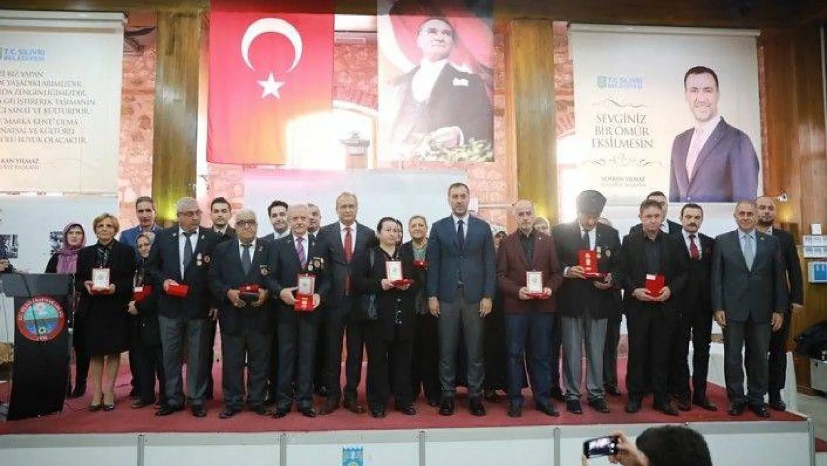 Silivri'de Kıbrıs Gazilerine Madalya Verildi
