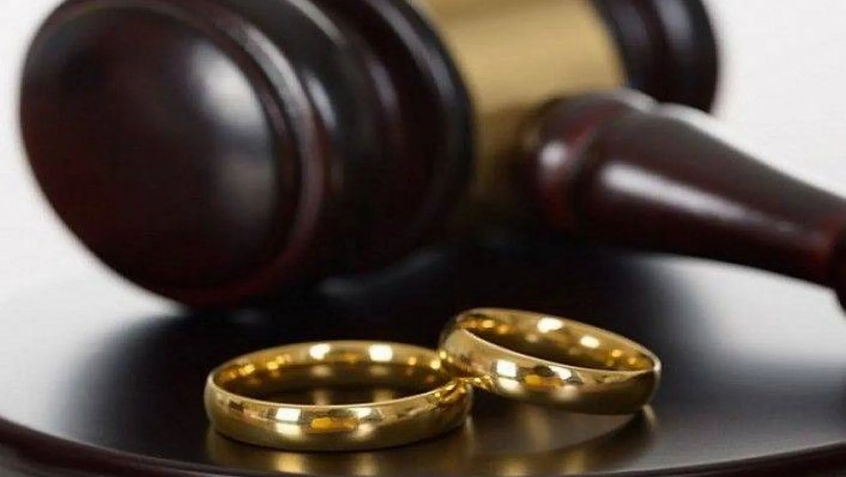 Boşanma Davası Nasıl Açılır? En İyi Boşanma Avukatı Nasıl Seçilir ?