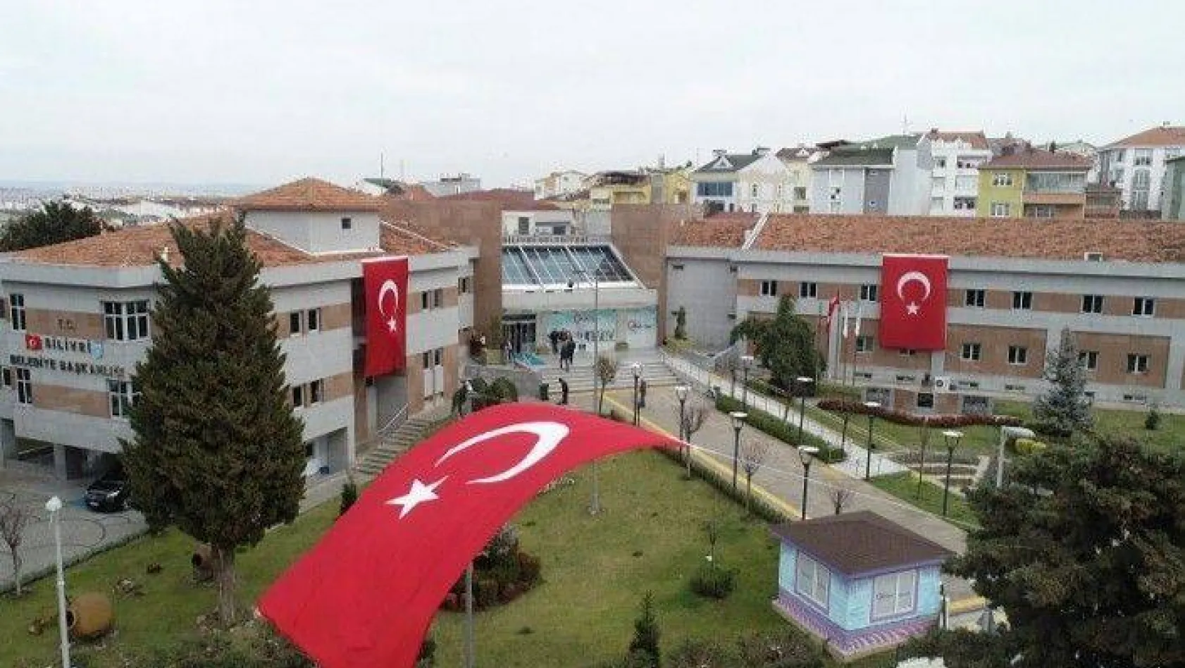 Başkan Yılmaz'dan Türk Bayrağı çağrısı